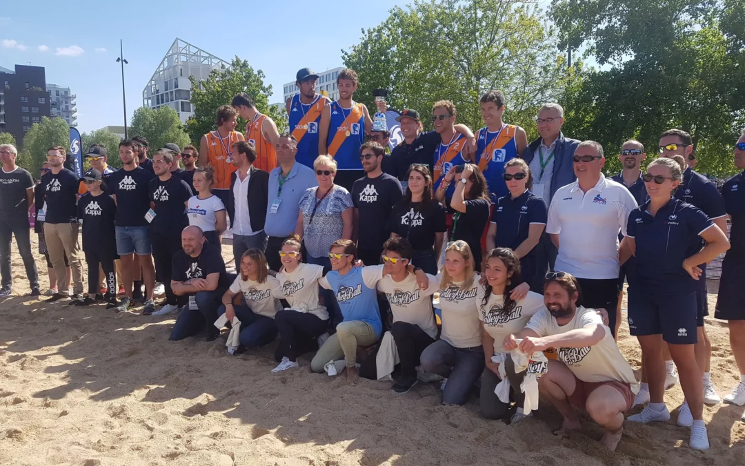 Du Beach Volley devant l’Eléphant !